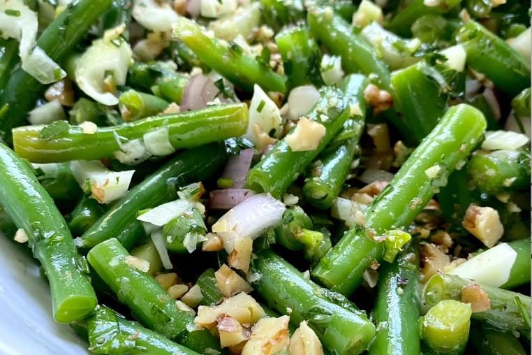 Lemony Green Bean and Fennel Salad with Walnuts recipe by Bad Manners